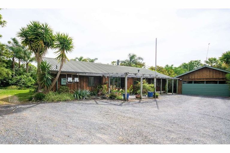 Photo of property in 21 Karaka Drive, Kerikeri, 0230