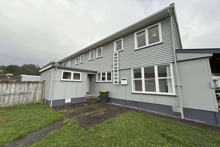 Photo of property in 7 Wainhouse Street, Stokes Valley, Lower Hutt, 5019