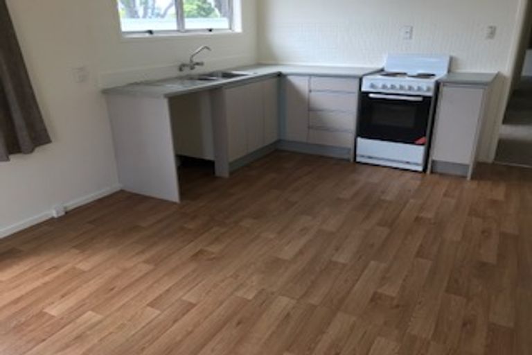 Photo of property in 14 Hyperion Drive, Randwick Park, Auckland, 2105