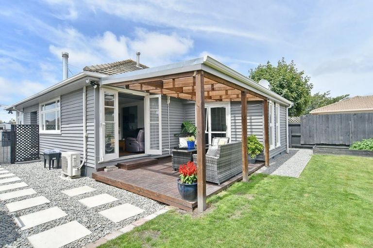 Photo of property in 93 Bassett Street, Burwood, Christchurch, 8083