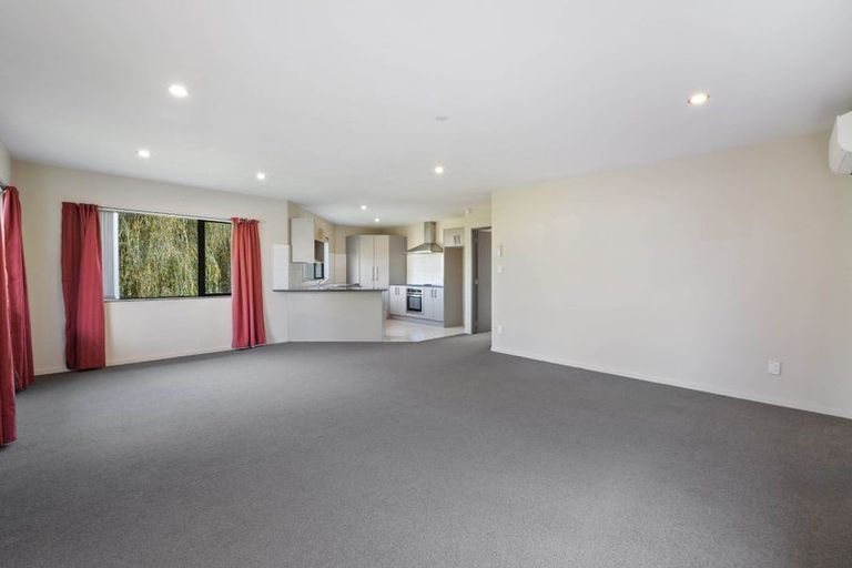 Photo of property in 55b Simpson Road, Ranui, Auckland, 0612