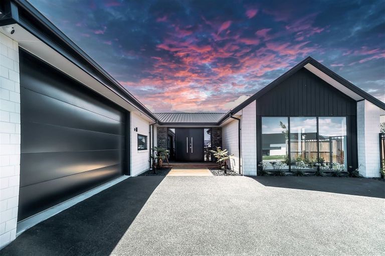 Photo of property in 4 Alan James Lane, Prebbleton, 7604