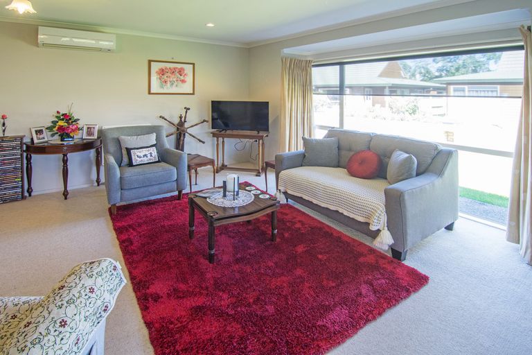 Photo of property in Holdsworth Villas, 59/2 William Donald Drive, Solway, Masterton, 5810