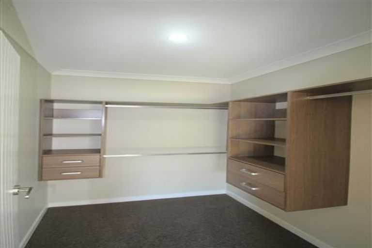 Photo of property in 8 Blewitt Court, Swanson, Auckland, 0614