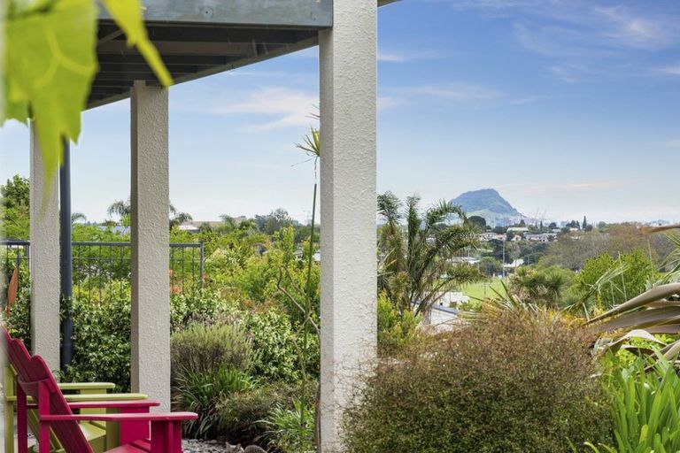 Photo of property in 2 Cashmere Way, Welcome Bay, Tauranga, 3112