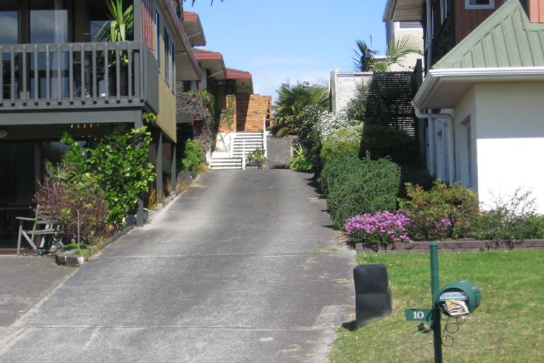 Photo of property in 10 Ngarata Avenue, Mount Maunganui, 3116