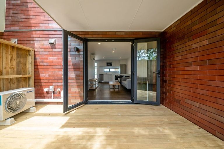 Photo of property in 68 Te Puketoka Lane, Mangere, Auckland, 2022