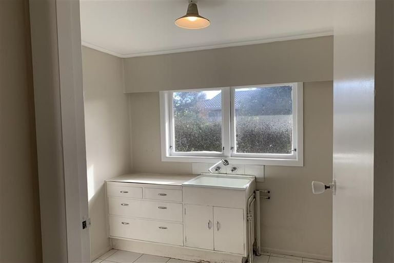 Photo of property in 93a Great South Road, Manurewa, Auckland, 2102