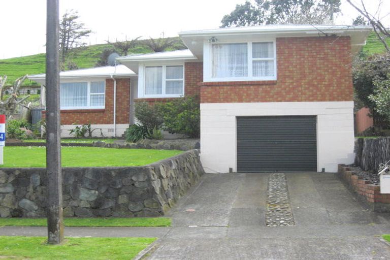Photo of property in 9 Clearmont Crescent, Blagdon, New Plymouth, 4310