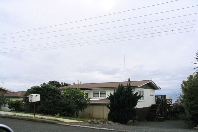 Photo of property in 4 Berghan Road, Coopers Beach, 0420