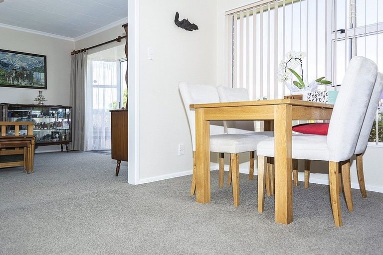 Photo of property in 1/36 Tukapa Street, Westown, New Plymouth, 4310