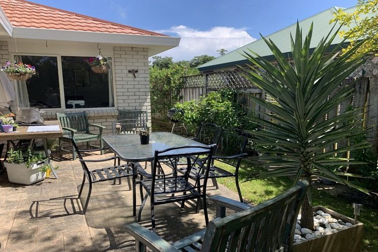 Photo of property in 90 Evans Road, Papamoa Beach, Papamoa, 3118
