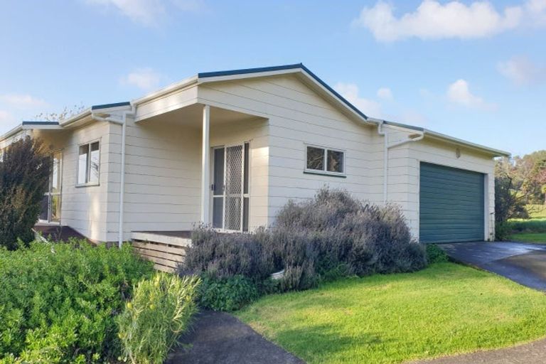 Photo of property in 376 Mangakura Road, Helensville, 0875