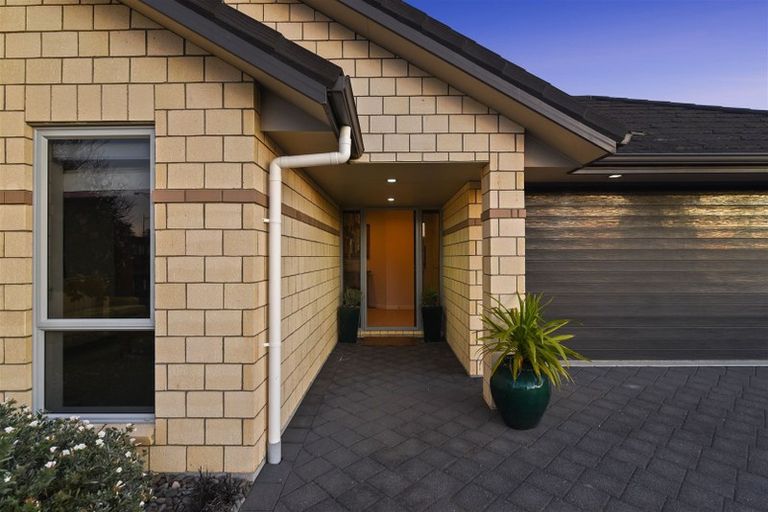 Photo of property in 34 Somerton Drive, Huntington, Hamilton, 3210