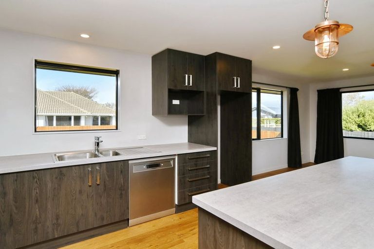 Photo of property in 16 Corhampton Street, Aranui, Christchurch, 8061