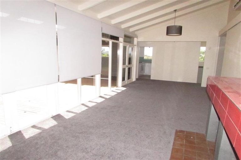 Photo of property in 46 Grenada Avenue, Forrest Hill, Auckland, 0620