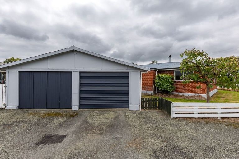 Photo of property in 8 Hughes Street, Waimate, 7924