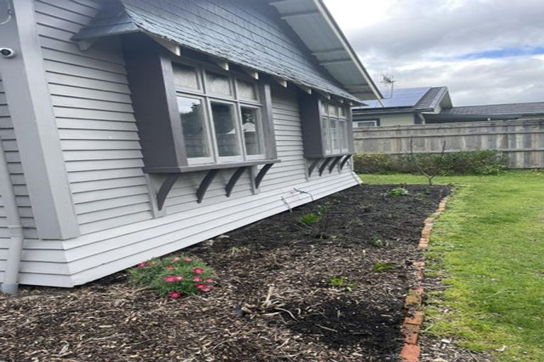 Photo of property in 50 Featherston Street, Takaro, Palmerston North, 4412