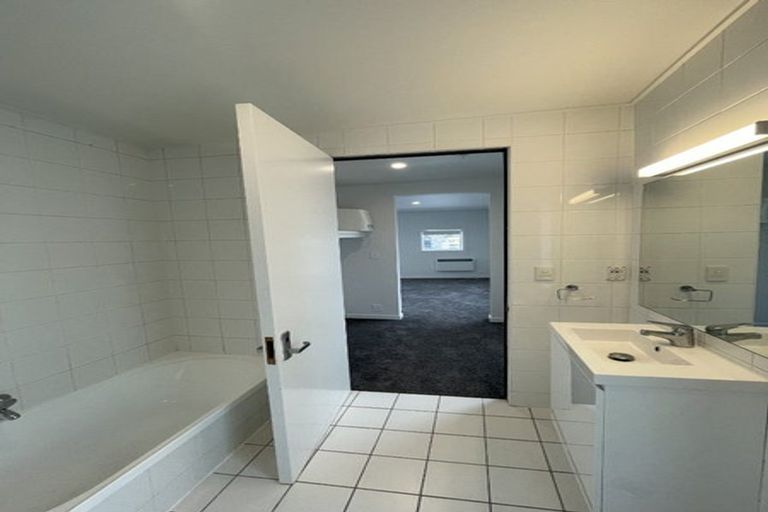 Photo of property in 6h Halleys Lane, Te Aro, Wellington, 6011