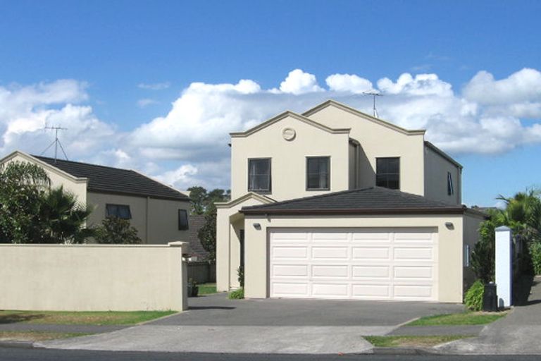 Photo of property in 67 Westpark Drive, West Harbour, Auckland, 0618