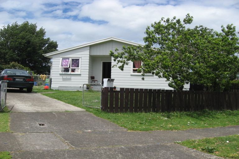 Photo of property in 1 Forbury Place, Mangere, Auckland, 2022