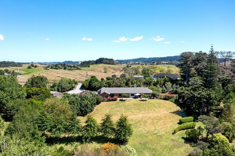 Photo of property in 15 Joblin Road, Wainui, Silverdale, 0994