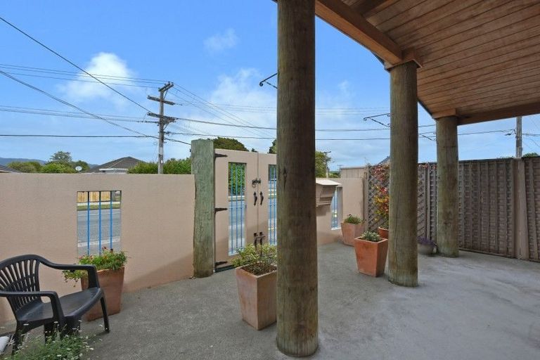 Photo of property in 100 Mcleod Street, Elderslea, Upper Hutt, 5018