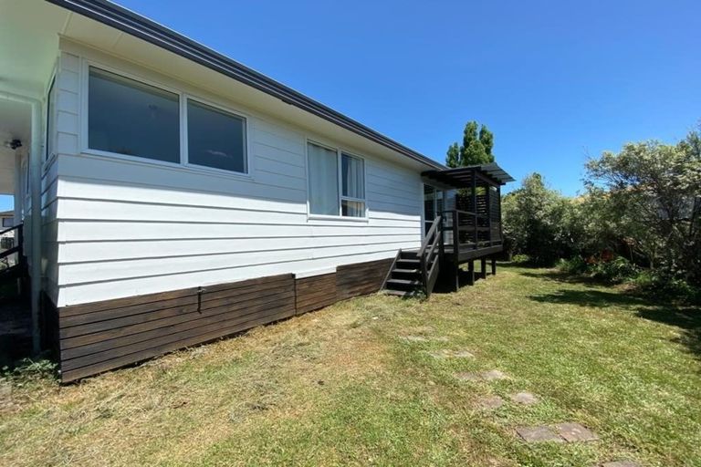 Photo of property in 225 Waitemata Drive, Ranui, Auckland, 0612