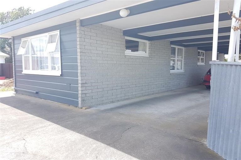 Photo of property in 8 Ajax Place, Highbury, Palmerston North, 4412