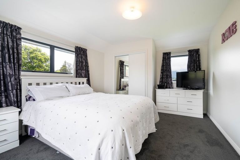 Photo of property in 16 Jensen Street, Green Island, Dunedin, 9018