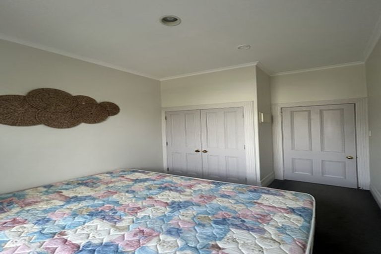 Photo of property in 1/10 Hobson Crescent, Thorndon, Wellington, 6011