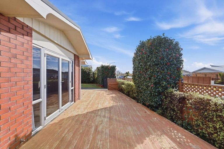 Photo of property in 21 Truby King Street, Merrilands, New Plymouth, 4312
