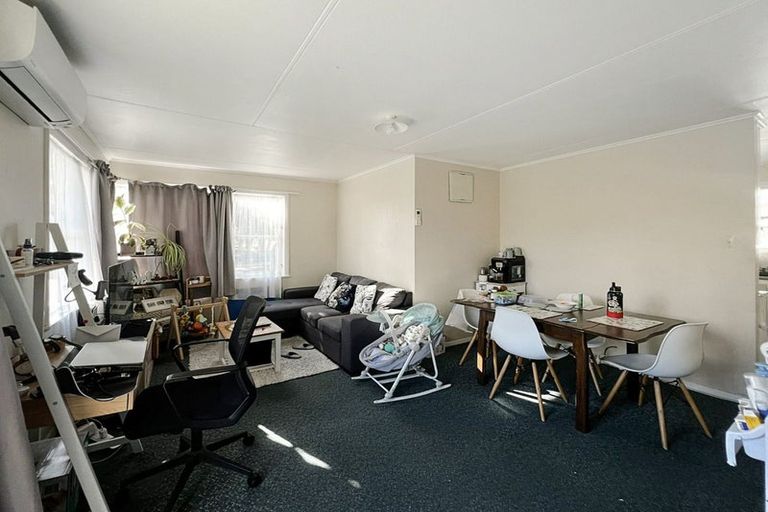 Photo of property in 1/106 Linton Street, West End, Palmerston North, 4410