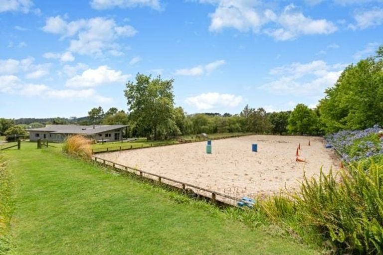 Photo of property in 40 Foster Road, Kumeu, 0891