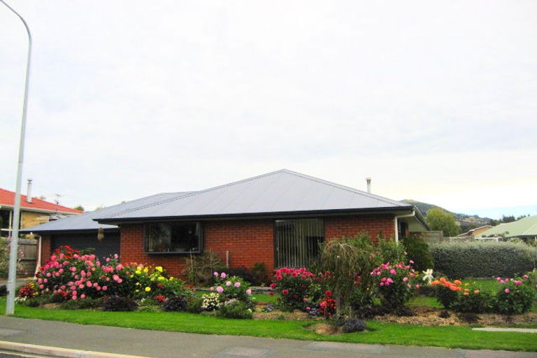 Photo of property in 5 Duxford Crescent, Fairfield, Dunedin, 9018