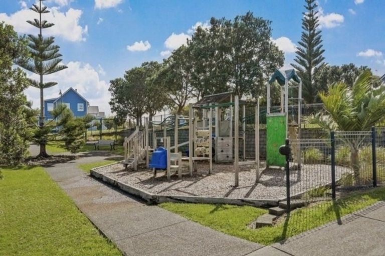 Photo of property in 11 Harwich Court, Gulf Harbour, Whangaparaoa, 0930