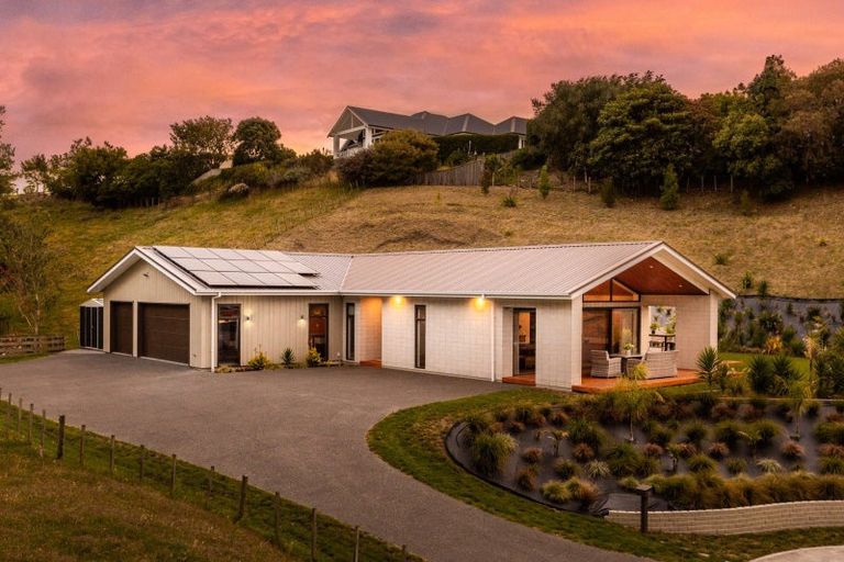 Photo of property in 26 Rochfort Road, Havelock North, 4130