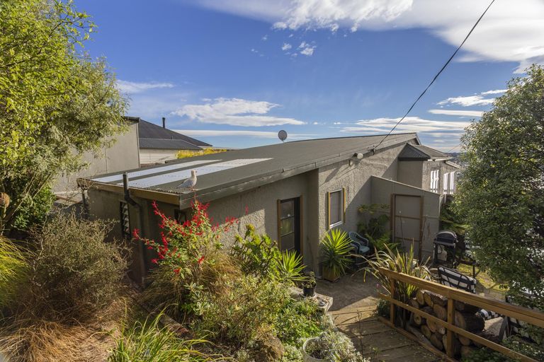 Photo of property in 6 Tamar Street, South Hill, Oamaru, 9400