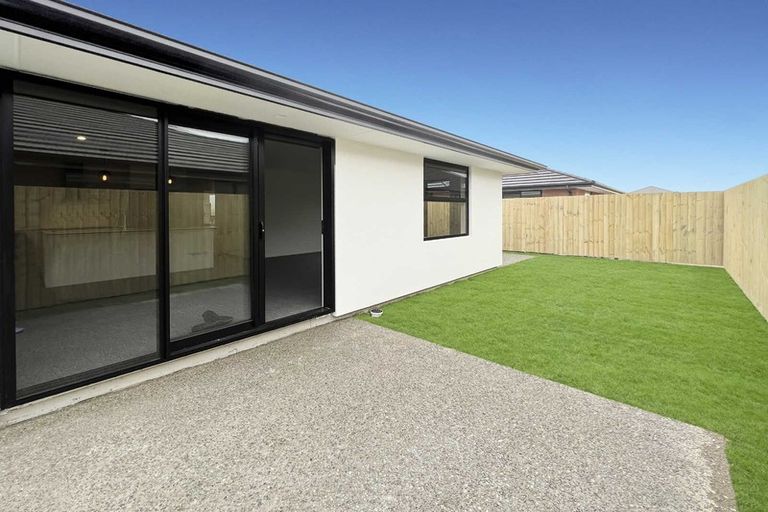 Photo of property in 3 Sarah Nicholls Street, Belfast, Christchurch, 8051