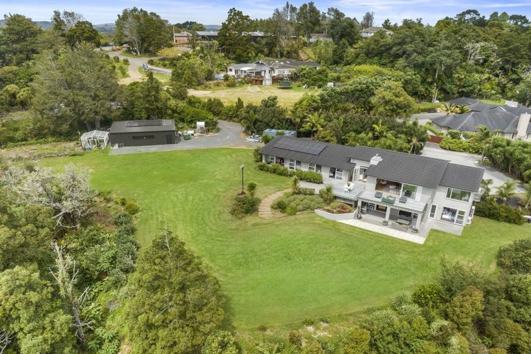 Photo of property in 497 Whitford Road, Whitford, Howick, 2571