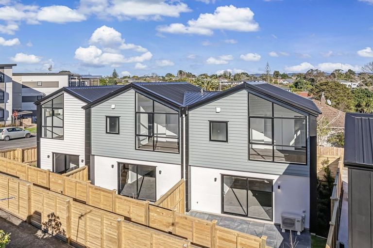 Photo of property in 2/110 Kervil Avenue, Te Atatu Peninsula, Auckland, 0610