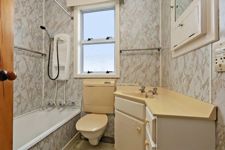 Photo of property in 413 Burnett Street, Mahora, Hastings, 4120