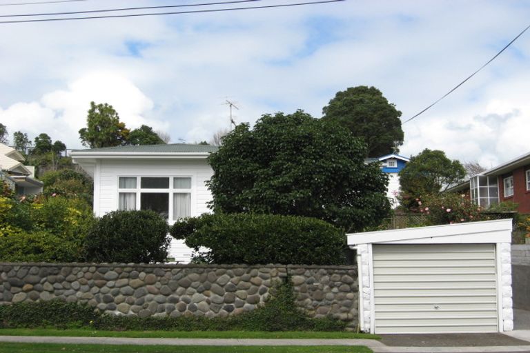 Photo of property in 106 Pendarves Street, New Plymouth, 4312