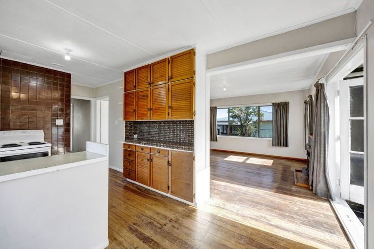 Photo of property in 3 Hickey Place, Opunake, 4616