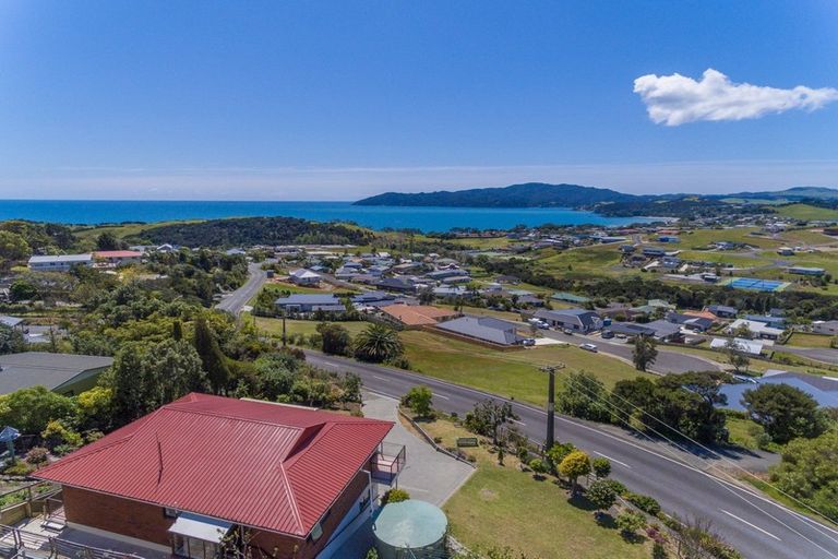 Photo of property in 95 Cable Bay Block Road, Cable Bay, 0420