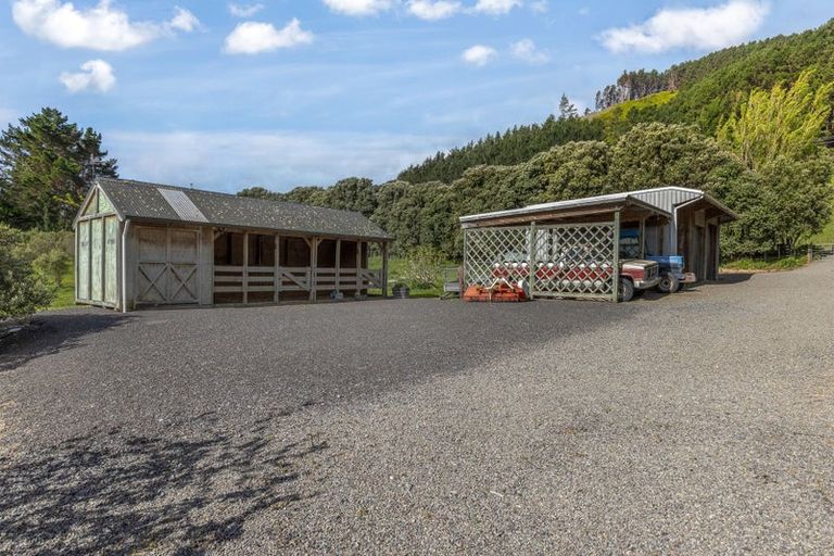 Photo of property in 86 Emerald Glen Road, Paekakariki, 5032