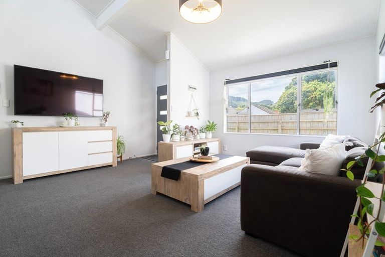 Photo of property in 47a Duncan Street, Tawa, Wellington, 5028