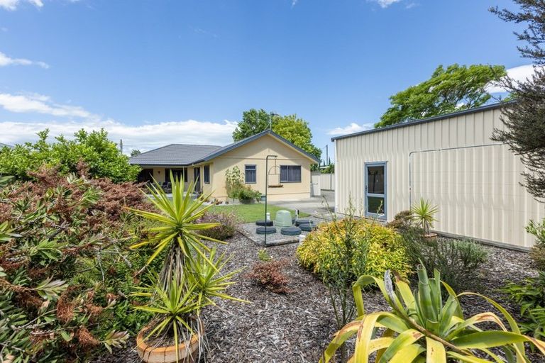 Photo of property in 17 Napier Street, Jervoistown, Napier, 4112