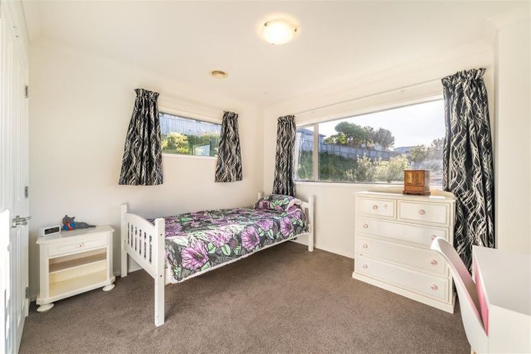 Photo of property in 12 Dusky Crescent, Aotea, Porirua, 5024