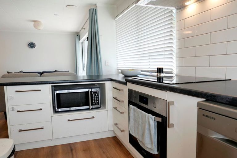 Photo of property in 18a Marere Avenue, Paraparaumu, 5032